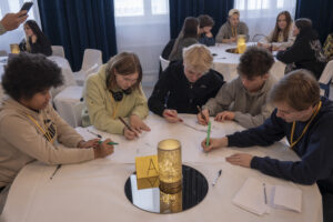 Workshopping at the event Borderless North. Photo: Samuel Sjöberg